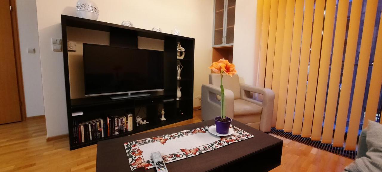 Angel City Apartments Cracovia Esterno foto