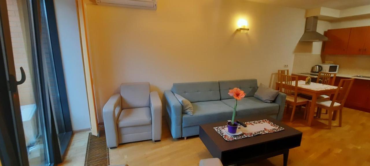 Angel City Apartments Cracovia Esterno foto