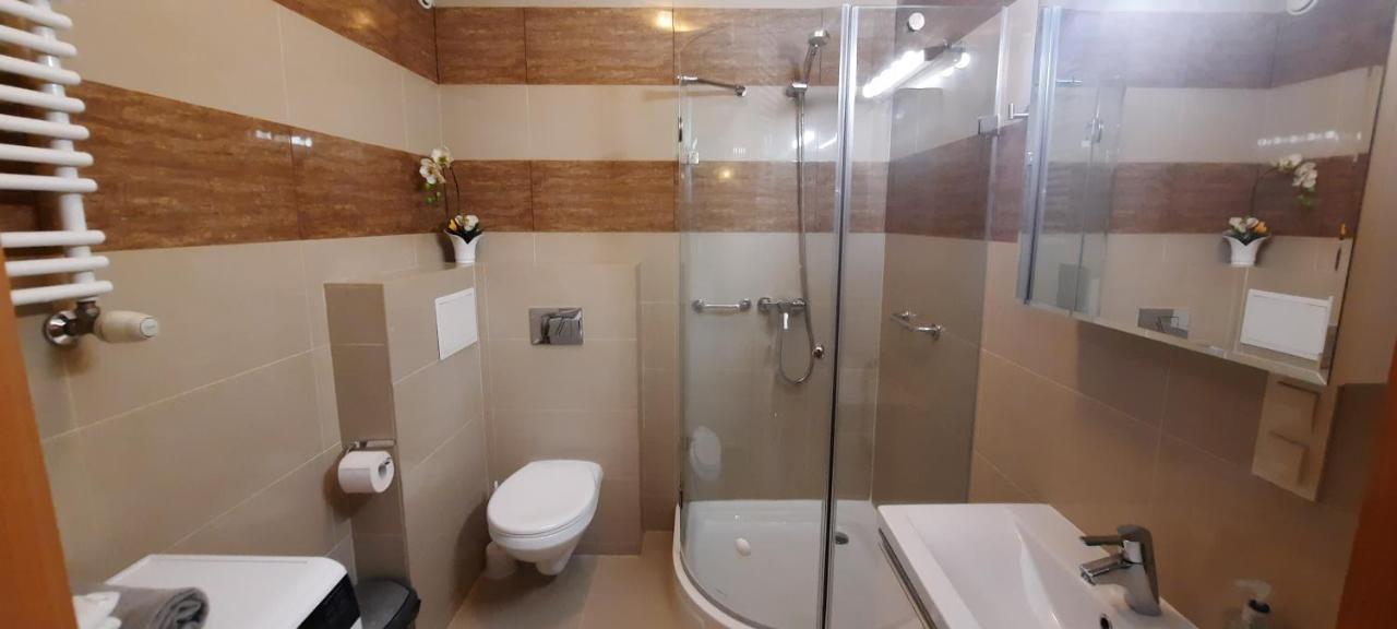 Angel City Apartments Cracovia Esterno foto